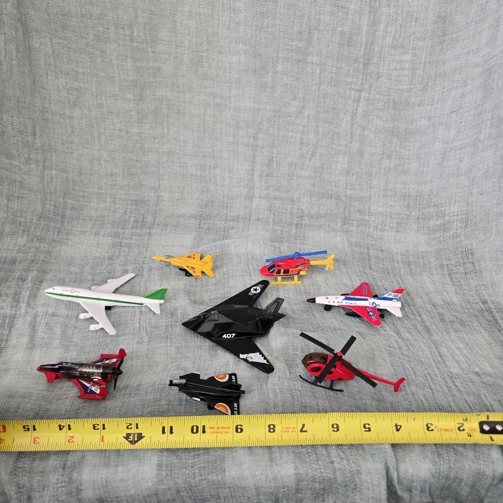 Lot of Mixed Die cast‎  Metal and Plastic Toy Aircraft Airplane Helicopter